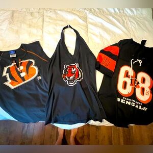 Lot of Cincinnati Bengals football shirt, tank and jersey! Size Medium & Large.